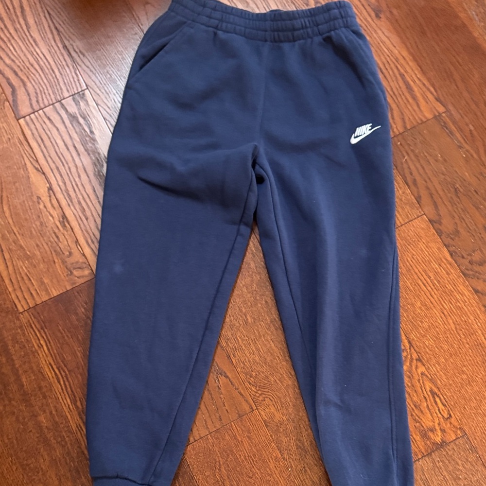 Nike Kids Navy Jogger Sweatpants with White Logo